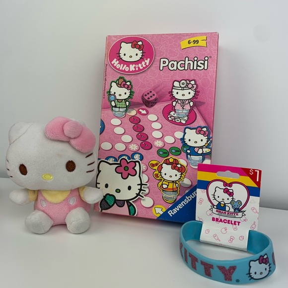 Hello Kitty Bundle includes Pachici board game, tiny plushie, bracelet & box - Picture 3 of 6